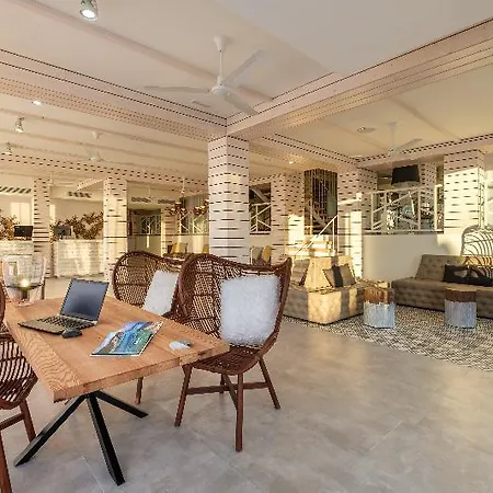 Paradise (adults Only) 5* Пуртинач