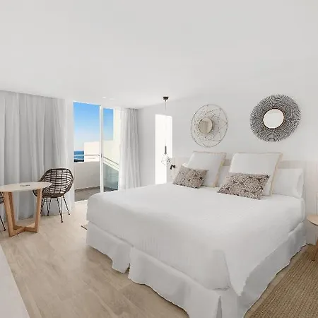 Paradise (adults Only) 5*